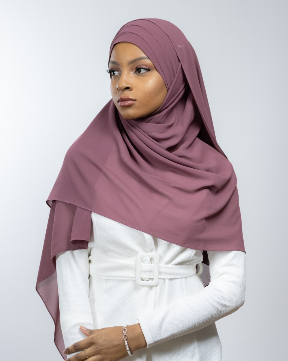 hijab-a-enfiler-entierement-mousseline